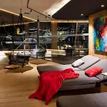アパート Fire & Ice Living *