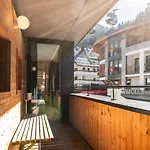 Fire & Ice Living * イシュグル