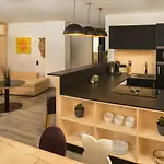 Fire & Ice Living * イシュグル