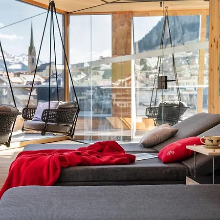 Fire & Ice Living *